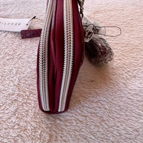 CLEARANCE MINI WALLET Kenneth Cole Reaction Red Small Crossbody CROC BAG NWT 4x6 - Picture 6 of 10